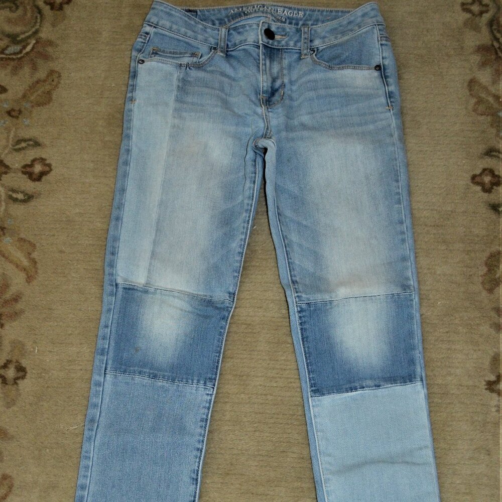 AMERICAN EAGLE WOMEN'S SKINNY JEANS SIZE 4 PATCHES